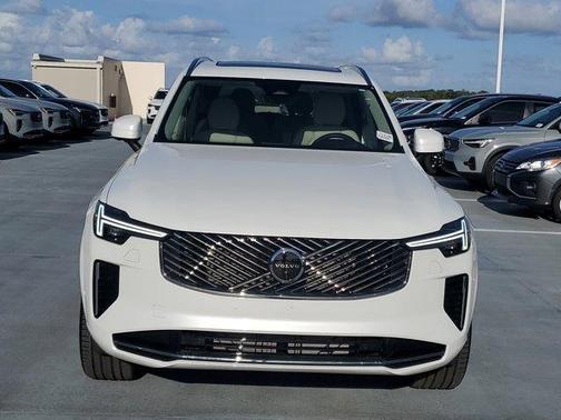 2025 Volvo XC90 B6 Ultra