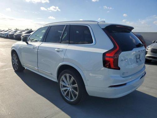 2025 Volvo XC90 B6 Ultra