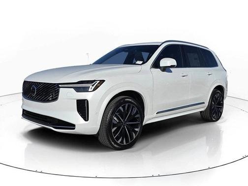 2026 Volvo XC90 B6 Plus 7-Seater