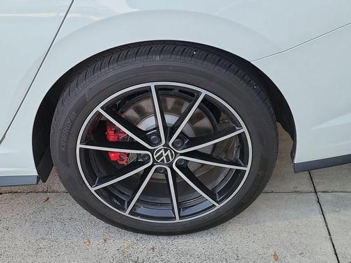 2025 Volkswagen Jetta GLI 2.0T Autobahn