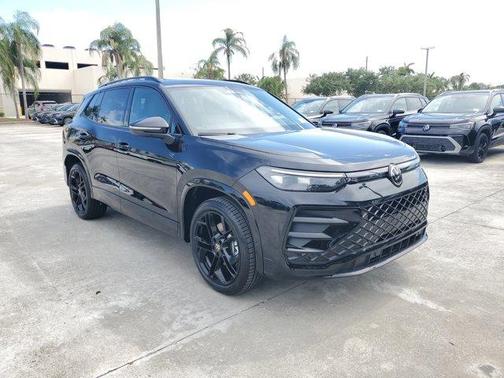 2025 Volkswagen Tiguan 2.0T SE R-Line Black