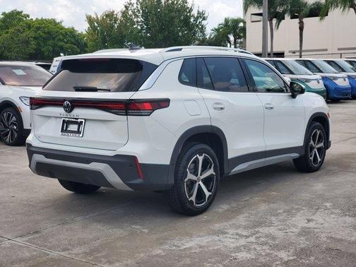 2026 Volkswagen Tiguan 2.0T SE