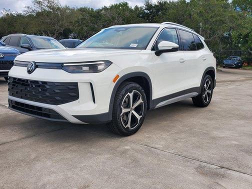 2026 Volkswagen Tiguan 2.0T SE