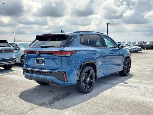 2025 Volkswagen Tiguan 2.0T SE R-Line Black