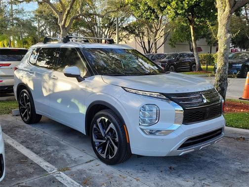 2022 Mitsubishi Outlander SEL