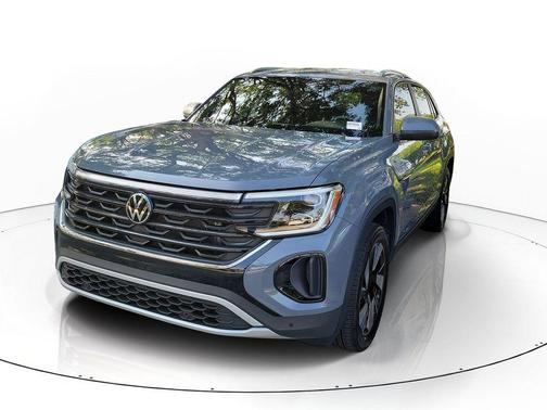 Pure Gray 2024 Volkswagen Atlas Cross Sport 2.0T SE w/Technology