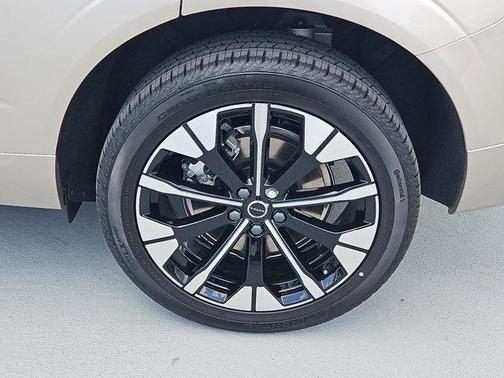 2026 Volvo XC60 Plug-In Hybrid T8 Ultra