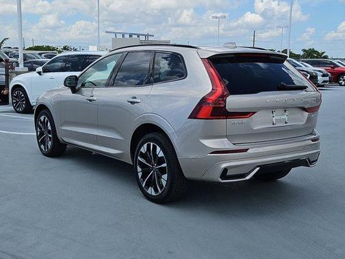 2026 Volvo XC60 Plug-In Hybrid T8 Ultra