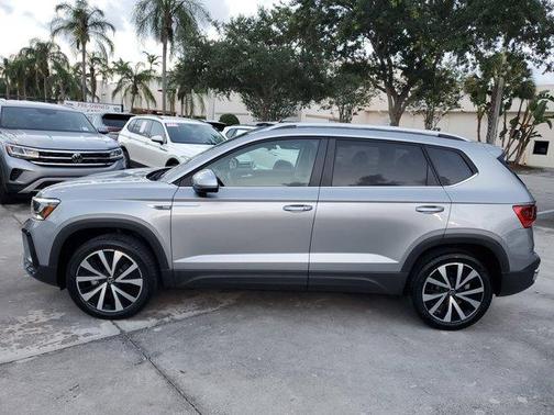 2023 Volkswagen Taos 1.5T SE