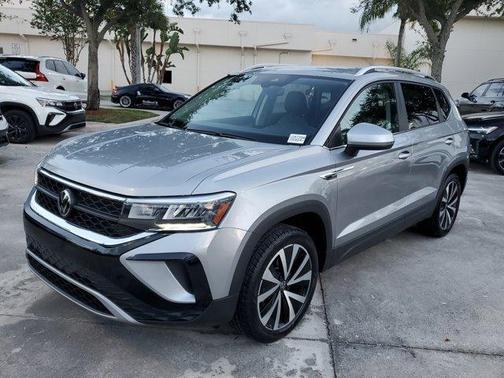 2023 Volkswagen Taos 1.5T SE