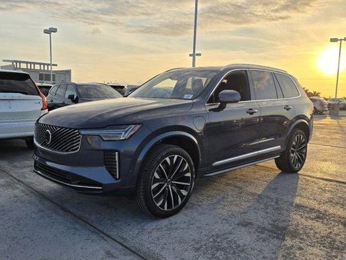 2025 Volvo XC90 Plug-In Hybrid T8 Ultra 7-Seater