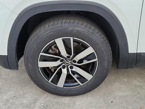 2023 Volkswagen Atlas 2.0T SE