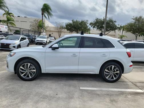 2022 Audi Q5 45 S line quattro Premium