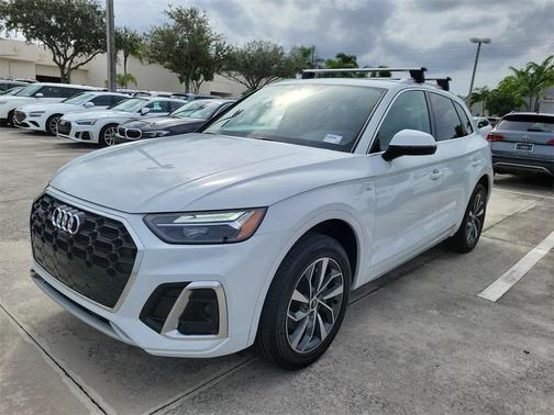 2022 Audi Q5 45 S line quattro Premium