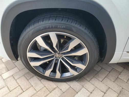 2022 Volkswagen Atlas 3.6L SEL Premium R-Line