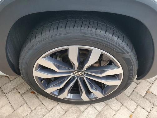 2022 Volkswagen Atlas 3.6L SEL Premium R-Line