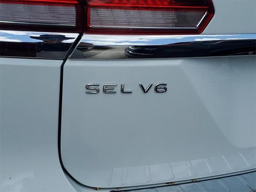 2022 Volkswagen Atlas 3.6L SEL Premium R-Line
