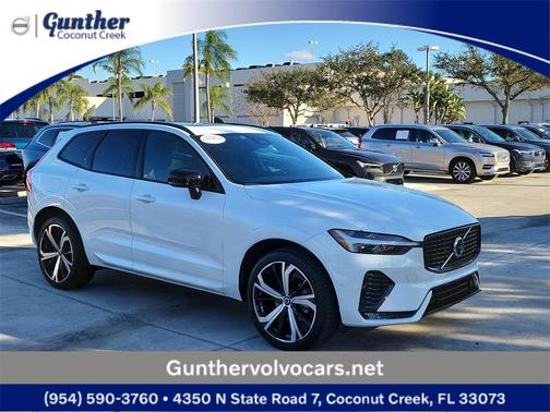 2022 Volvo XC60 B5 R-Design