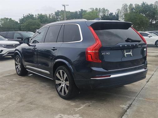 2024 Volvo XC90 Recharge Plug-In Hybrid T8 Ultimate Bright Theme 7-Seater