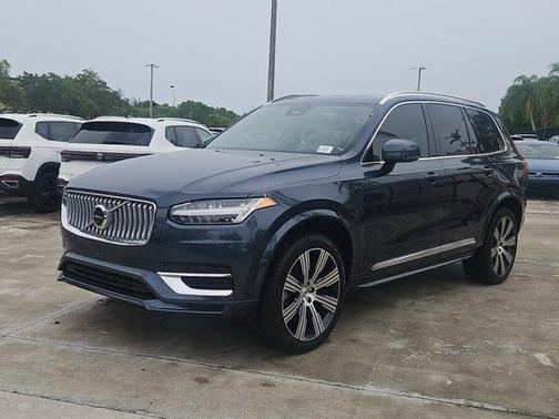 2024 Volvo XC90 Recharge Plug-In Hybrid T8 Ultimate Bright Theme 7-Seater