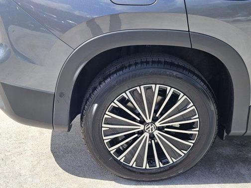2025 Volkswagen Tiguan 2.0T S
