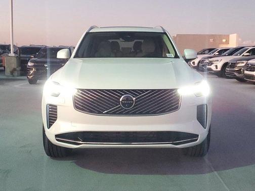 2026 Volvo XC90 B6 Ultra 7-Seater