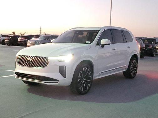 2026 Volvo XC90 B6 Ultra 7-Seater