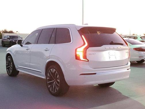 2026 Volvo XC90 B6 Ultra 7-Seater