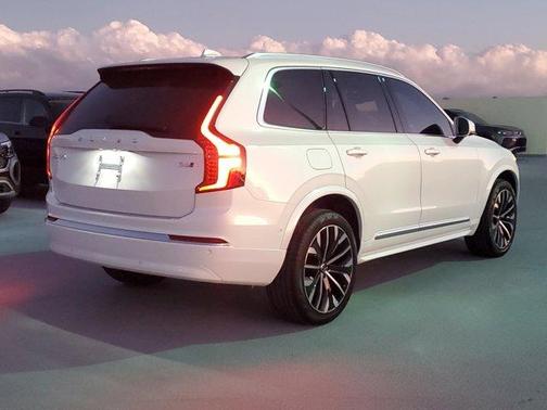 2026 Volvo XC90 B6 Ultra 7-Seater