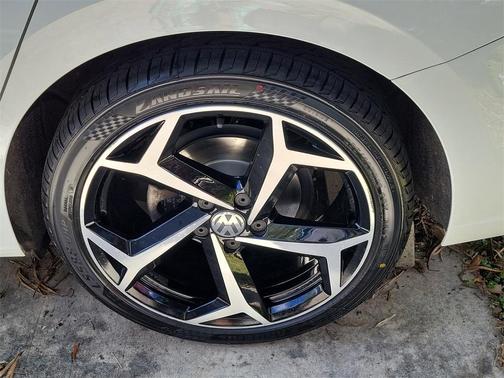 2022 Volkswagen Passat 2.0T R-Line