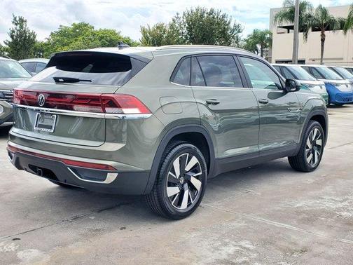 2026 Volkswagen Atlas Cross Sport 2.0T SE w/Technology