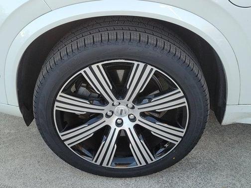 2023 Volvo XC90 Recharge Plug-In Hybrid T8 Plus 6 Passenger