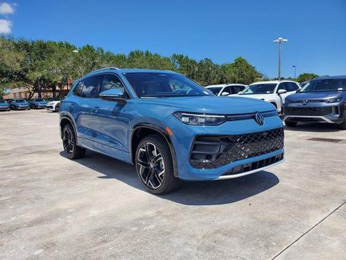 2025 Volkswagen Tiguan 2.0T SEL R-Line