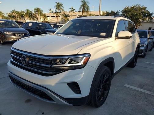 2023 Volkswagen Atlas 3.6L SE w/Technology