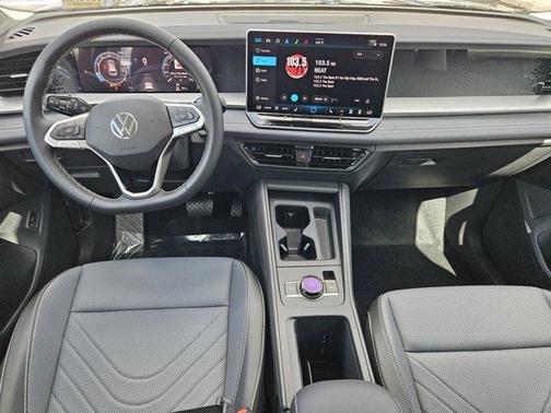 2025 Volkswagen Tiguan 2.0T SE