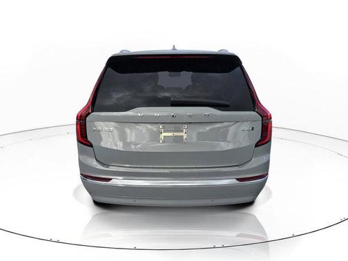 Metallic 2026 Volvo XC90 B6 Plus 7-Seater