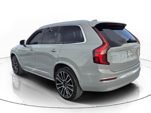 Metallic 2026 Volvo XC90 B6 Plus 7-Seater