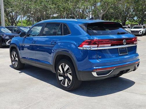 2025 Volkswagen Atlas Cross Sport 2.0T SE w/Technology