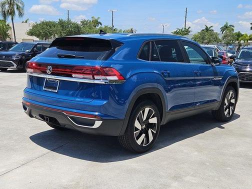 2025 Volkswagen Atlas Cross Sport 2.0T SE w/Technology