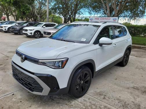 2025 Volkswagen Taos 1.5T SE