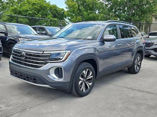2025 Volkswagen Atlas 2.0T SE w/Technology
