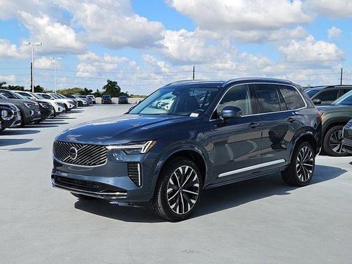2026 Volvo XC90 B6 Ultra 7-Seater