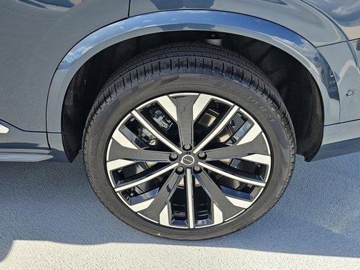 2026 Volvo XC90 B6 Ultra 7-Seater