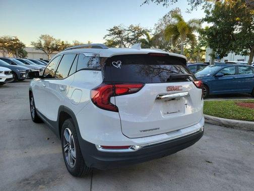 2020 GMC Terrain SLT