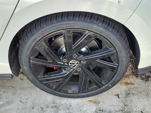 2022 Volkswagen Golf GTI 2.0T SE