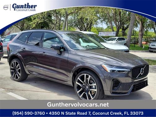2024 Volvo XC60 Recharge Plug-In Hybrid T8 Ultimate Dark Theme