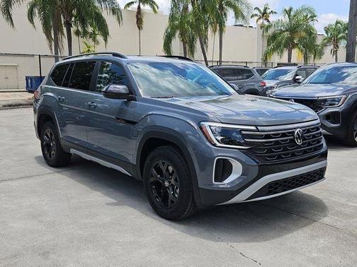 2025 Volkswagen Atlas 2.0T Peak Edition