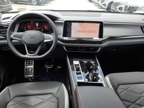 2025 Volkswagen Atlas 2.0T Peak Edition