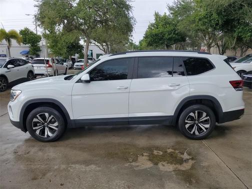 2024 Volkswagen Atlas 2.0T SE