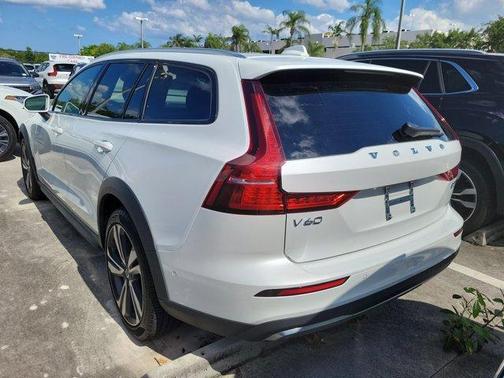Crystal White 2025 Volvo V60 Cross Country B5 Plus